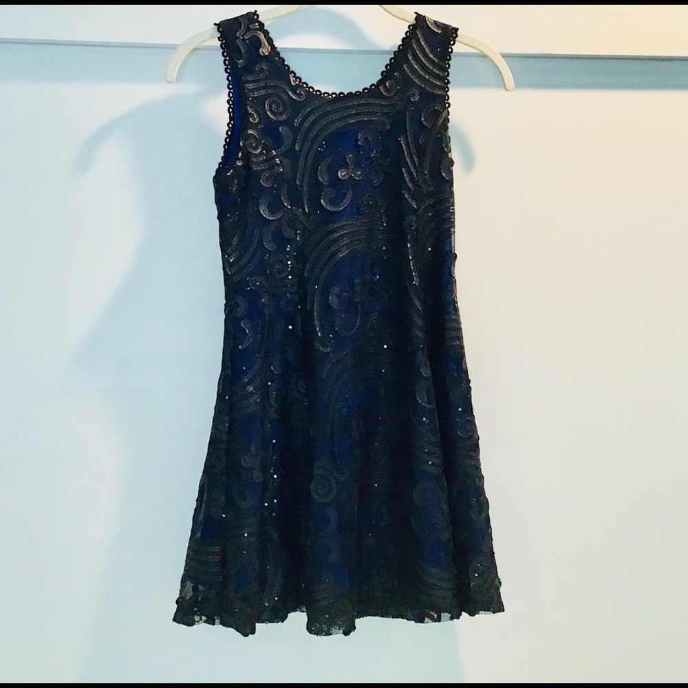 Girl’s dress 10-12, very gently used